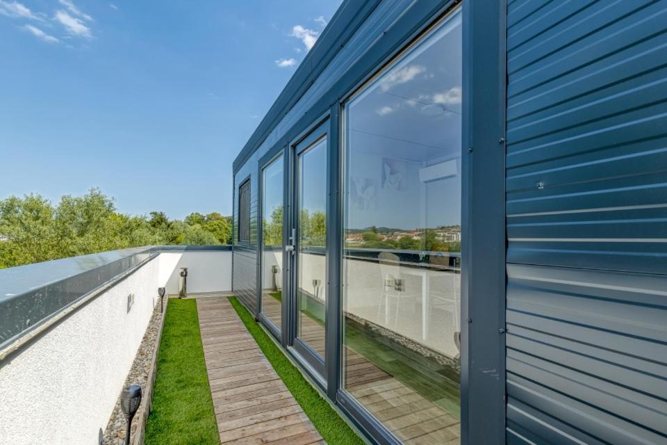 Roof Apartment Art-Pe Trebnje Екстер'єр фото
